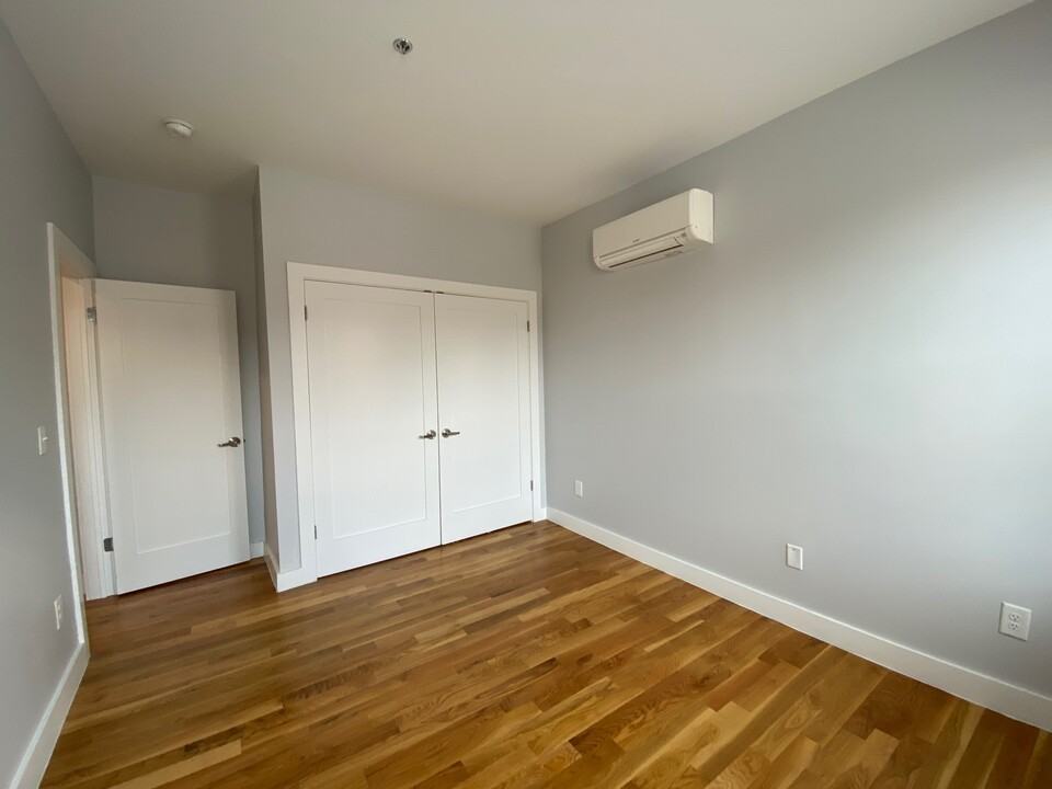 120 Bremen St #3 - Photo 5 of 5