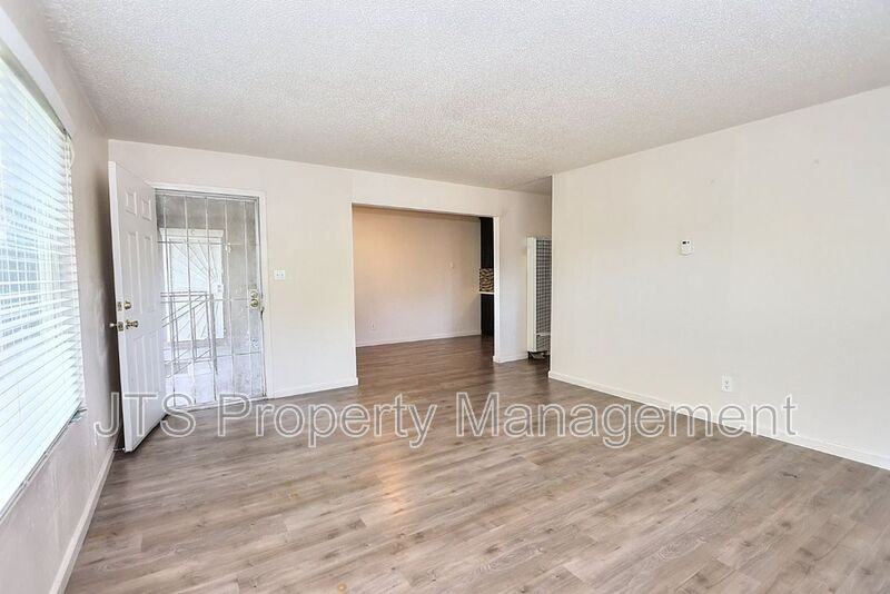 7877 Sayonara Dr #D - Photo 5 of 49