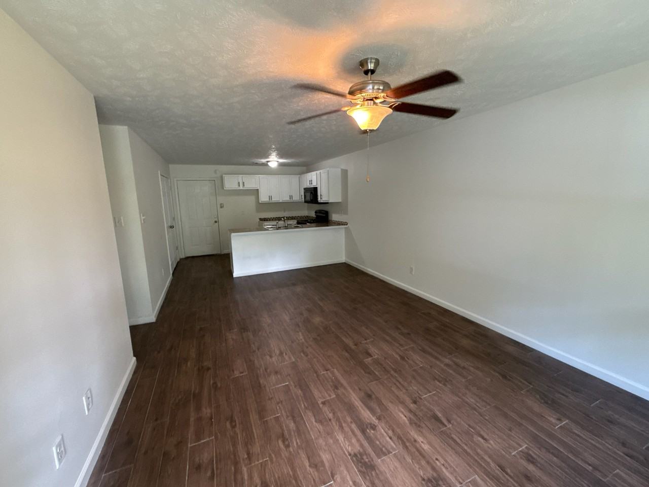 120 Suda St - Photo 2 of 11