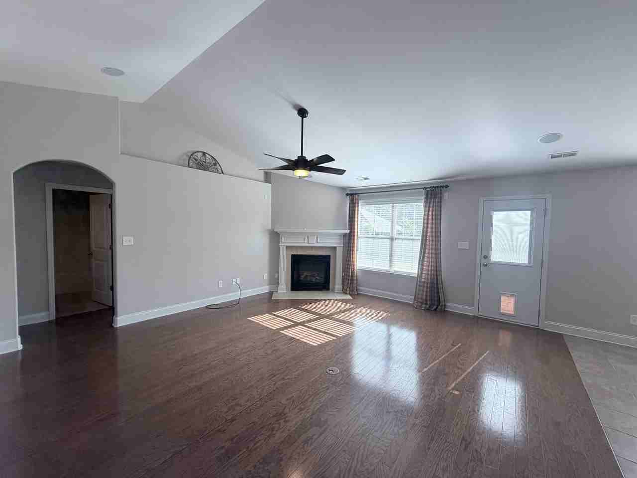 110 Autumn Haven Ln - Photo 4 of 23