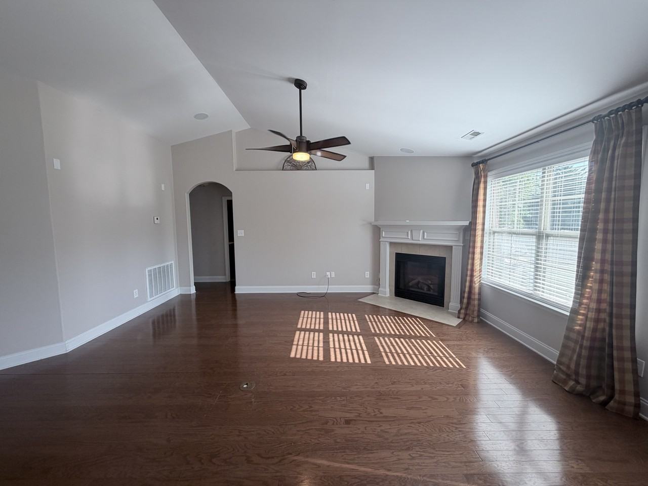 110 Autumn Haven Ln - Photo 5 of 23