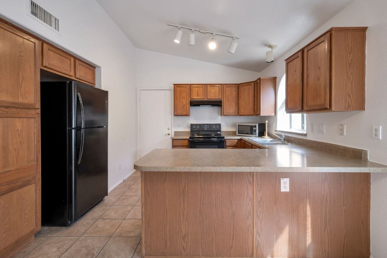 29678 N Broken Shale Dr - Photo 2 of 15