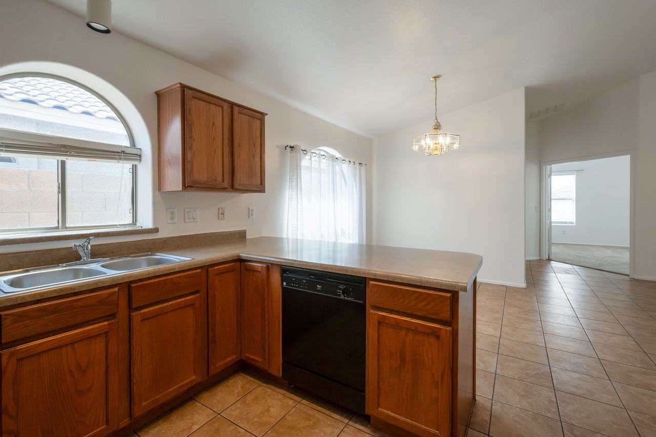 29678 N Broken Shale Dr - Photo 3 of 15