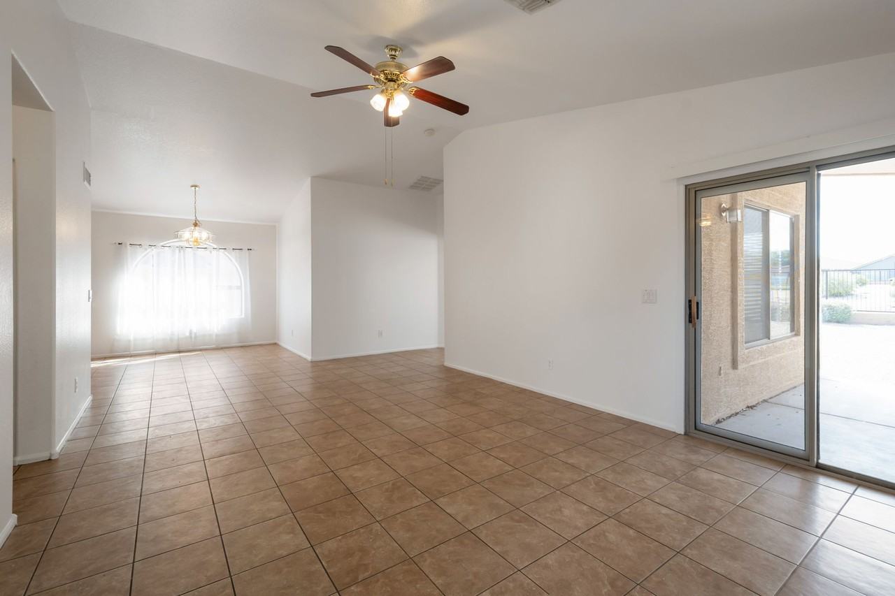 29678 N Broken Shale Dr - Photo 5 of 15