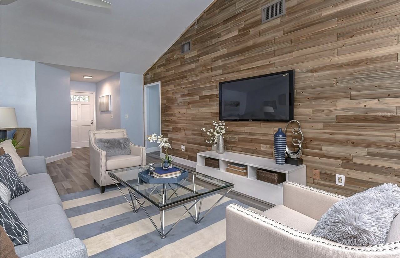 5008 Pennsbury Dr - Photo 6 of 22