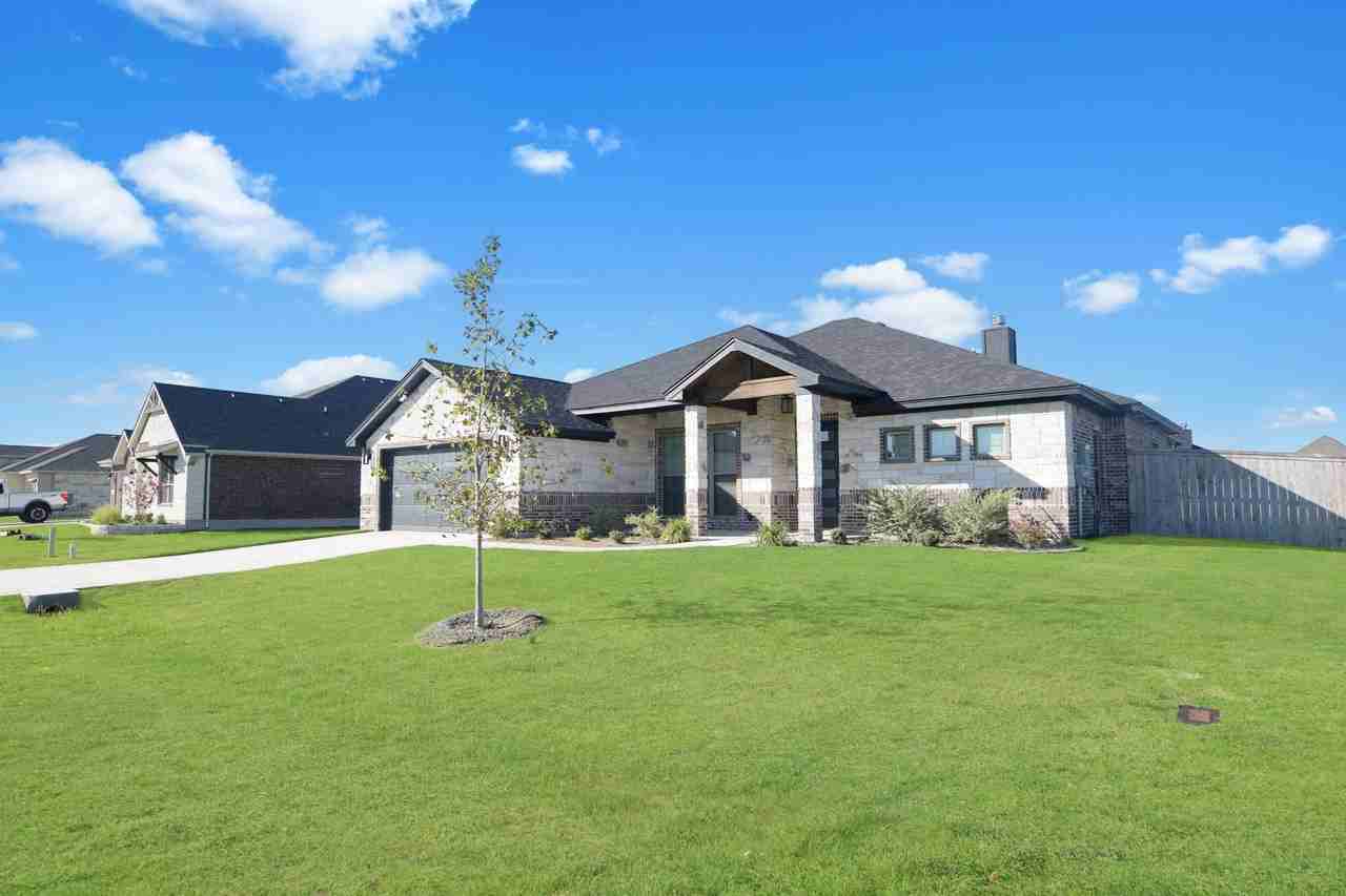 3866 Green Tree Loop - Photo 3 of 29