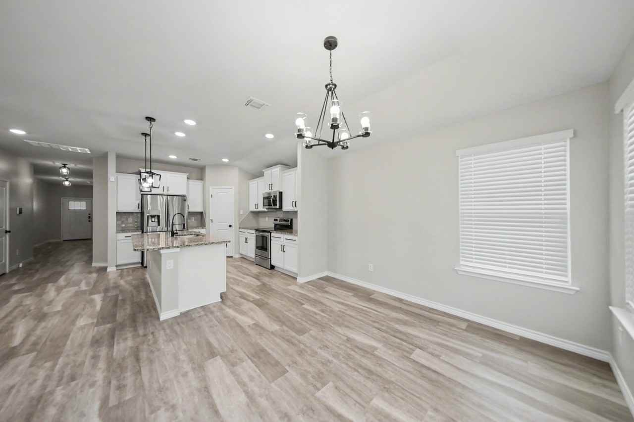 5101 Primavera Ln - Photo 5 of 30