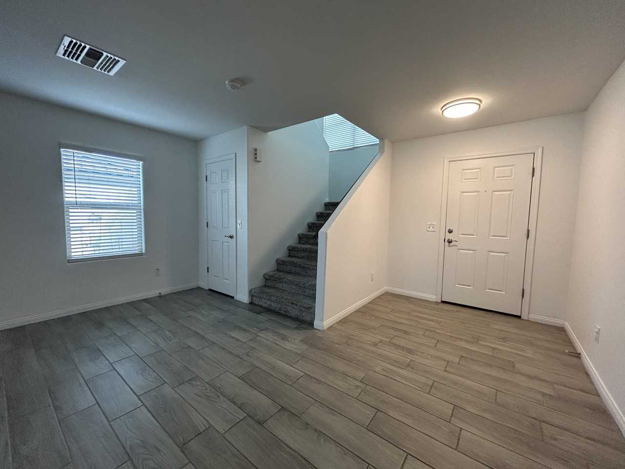 9208 W Coolidge St - Photo 7 of 50