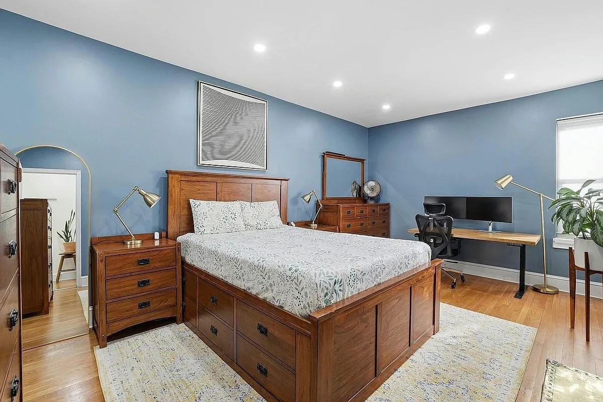 2540 31St Ave - Photo 6 of 10