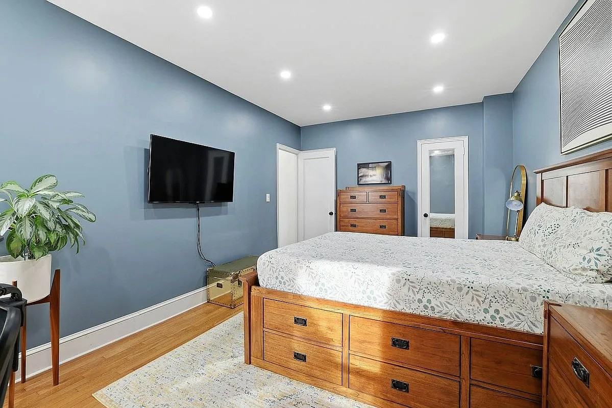 2540 31St Ave - Photo 7 of 10