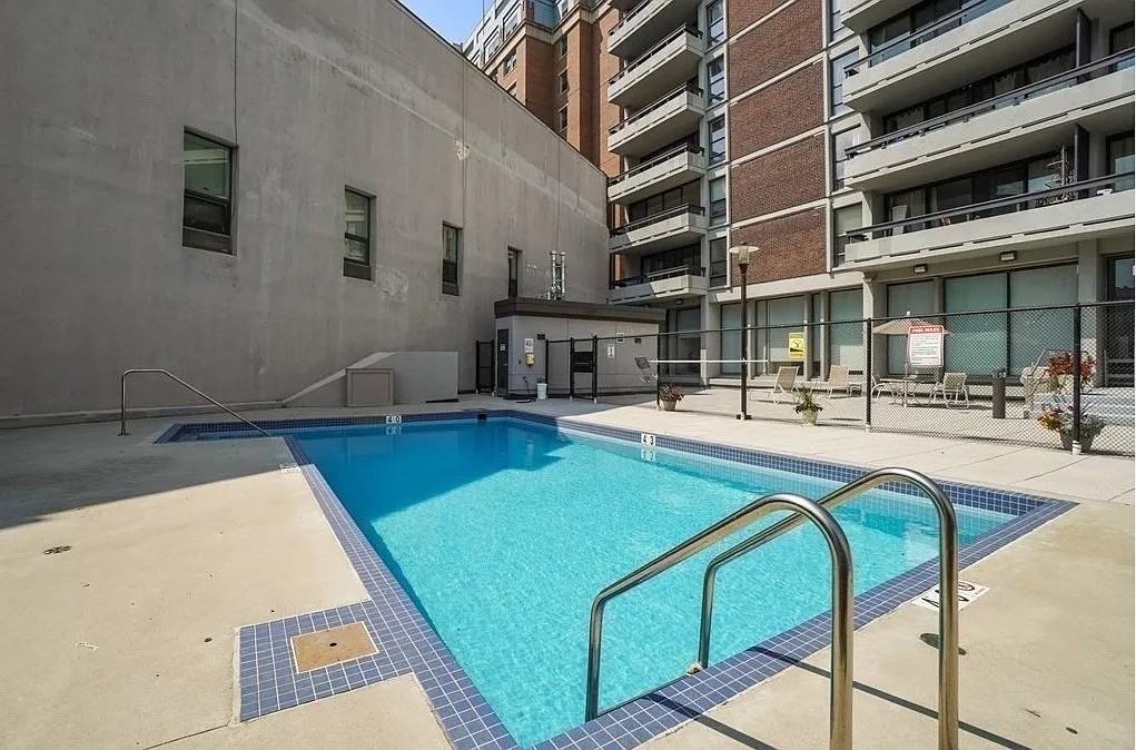 566 Commonwealth Ave #608 - Photo 6 of 10