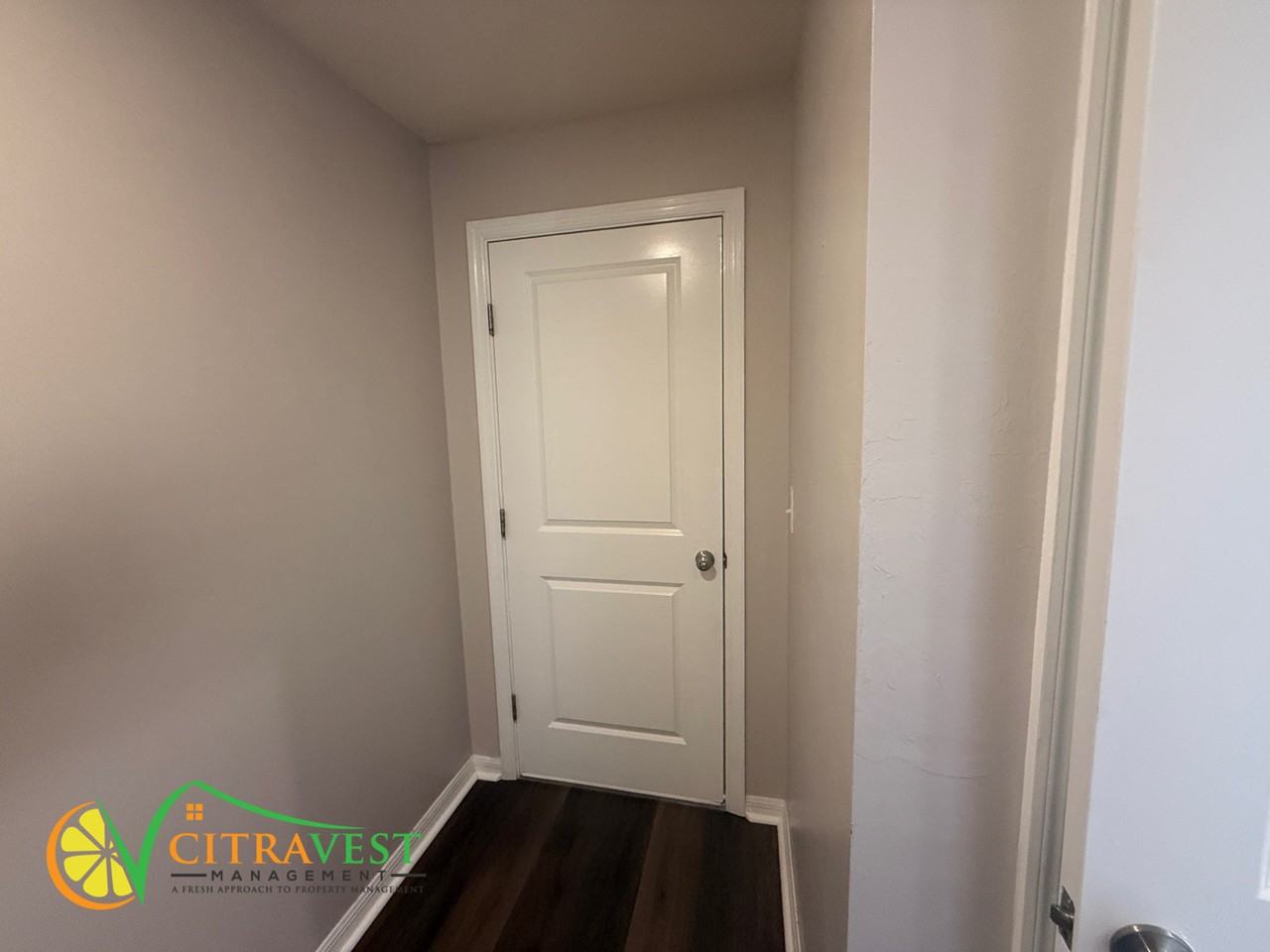 9161 Aegean Cir - Photo 2 of 13