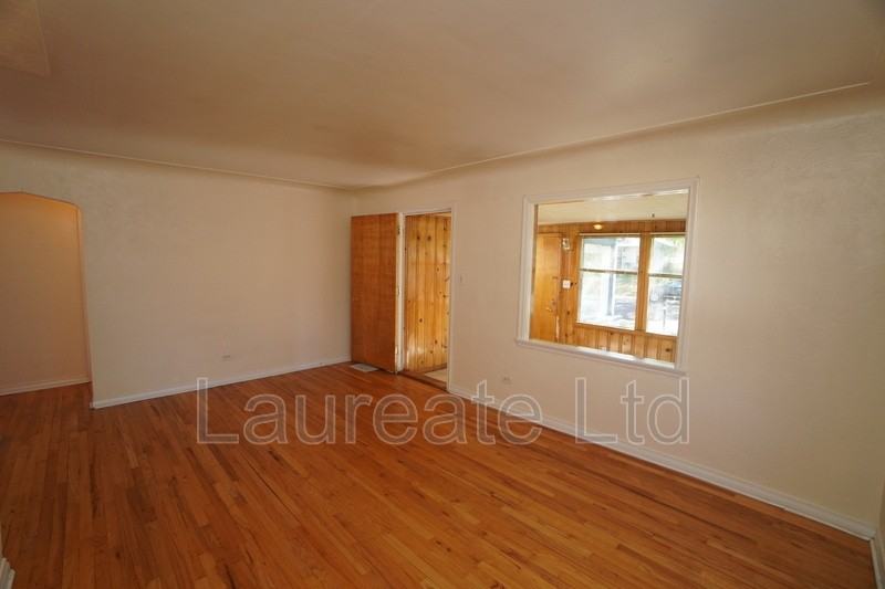 2425 S Humboldt St - Photo 5 of 30