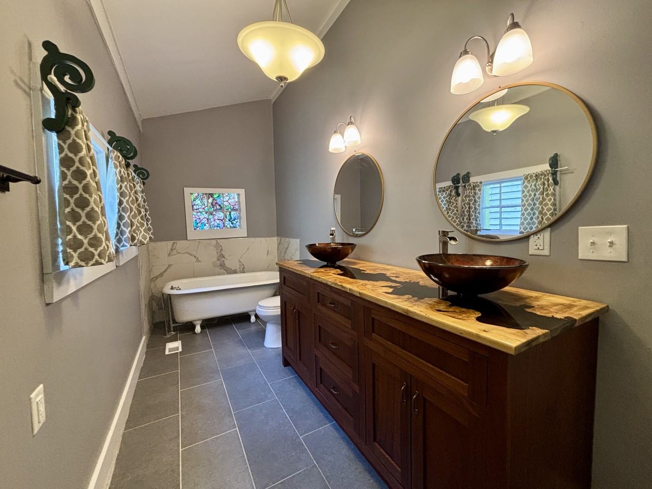 533 1st Ave - Photo 6 of 22