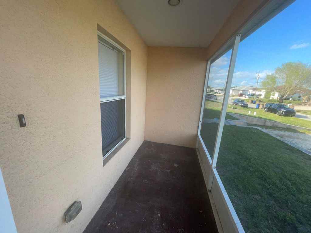 210 Hightower Ave S - Photo 2 of 18