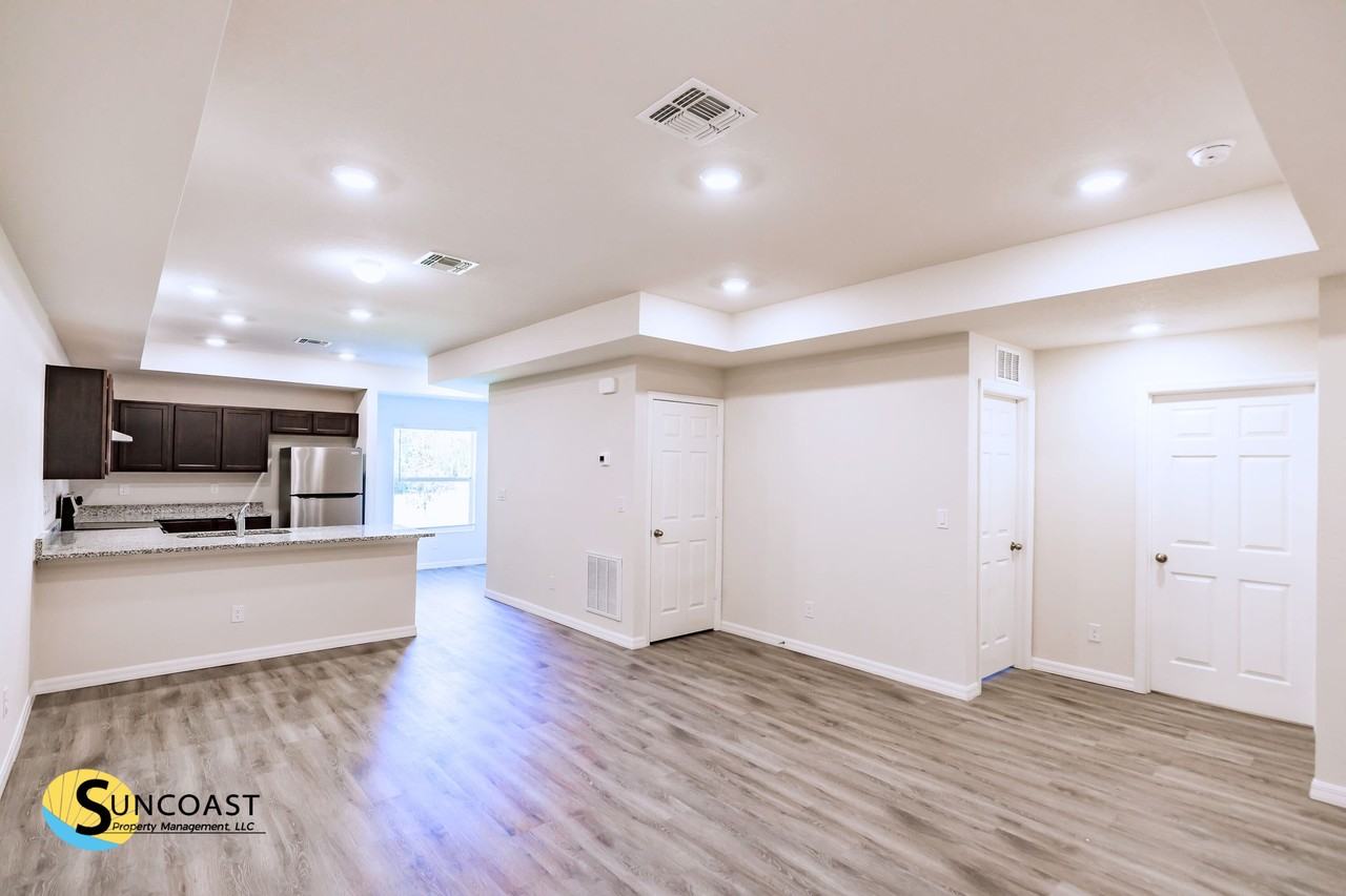 17172 Belmont Ave - Photo 2 of 16