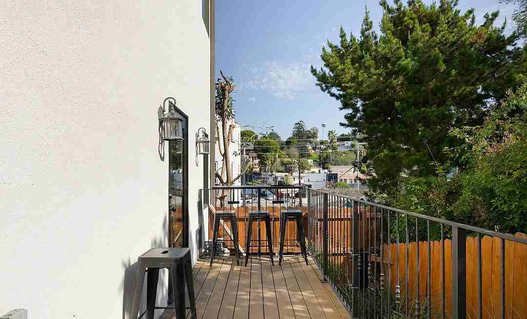 3200 Larissa Dr - Photo 2 of 22