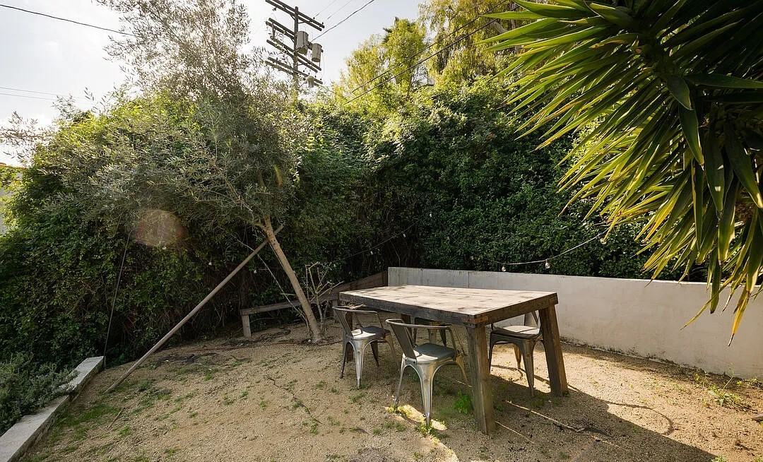 3200 Larissa Dr - Photo 5 of 22