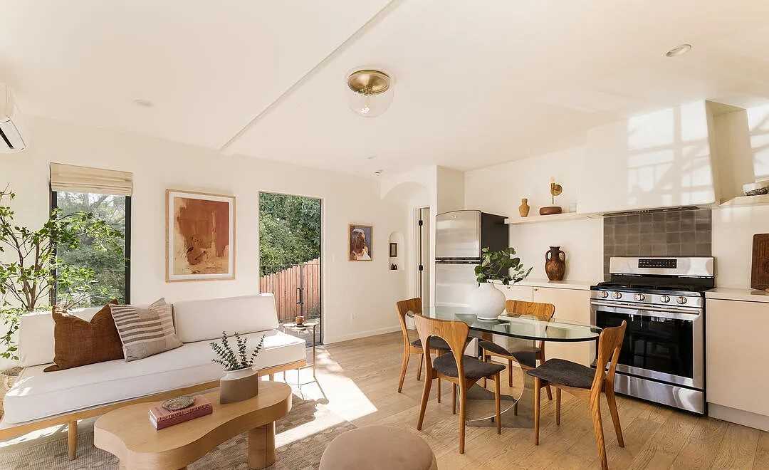 3200 Larissa Dr - Photo 6 of 22