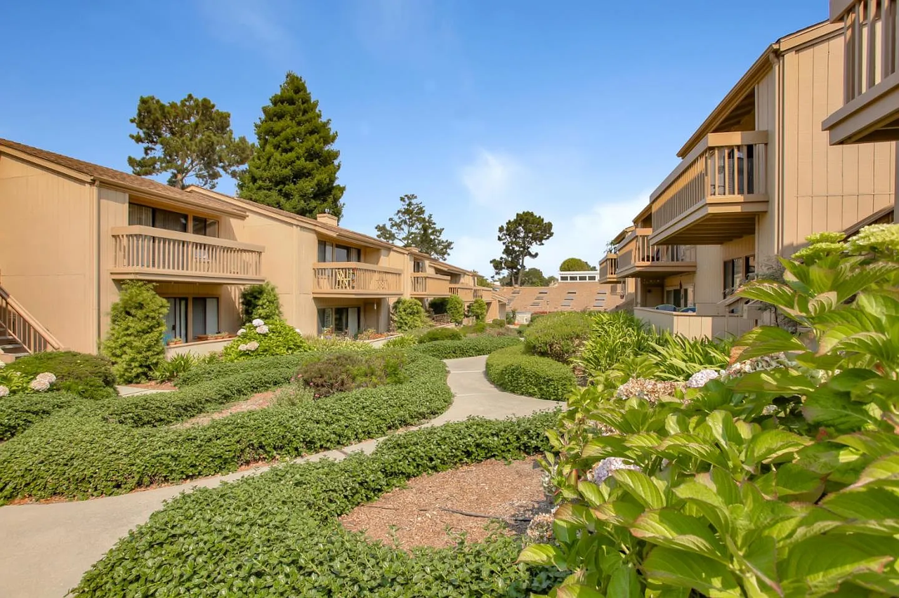 300 Glenwood Cir #287 - Photo 7 of 12