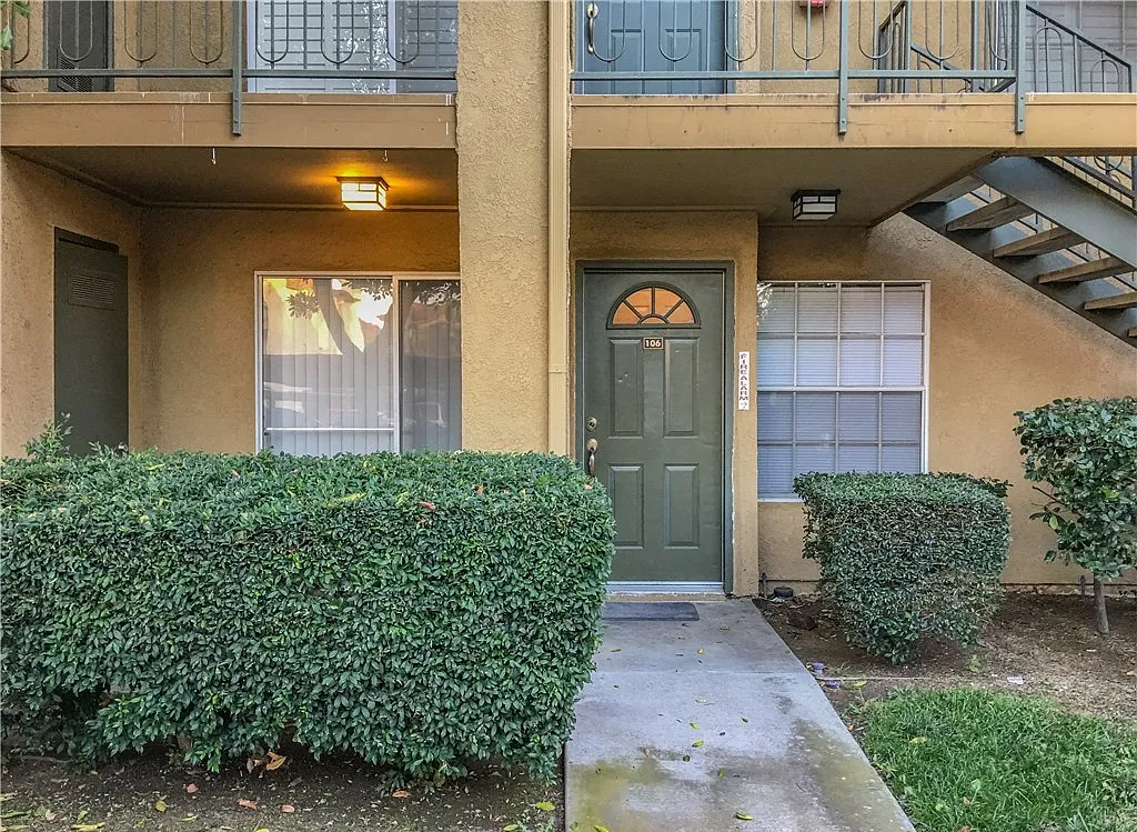 2160 Highpointe Dr #101 - Photo 5 of 12