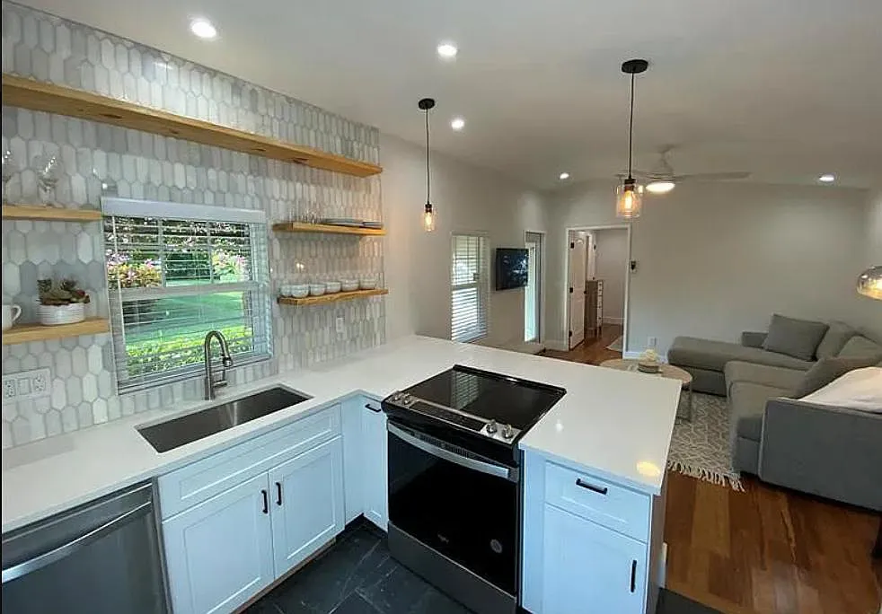 420 Olive Ave - Photo 2 of 5