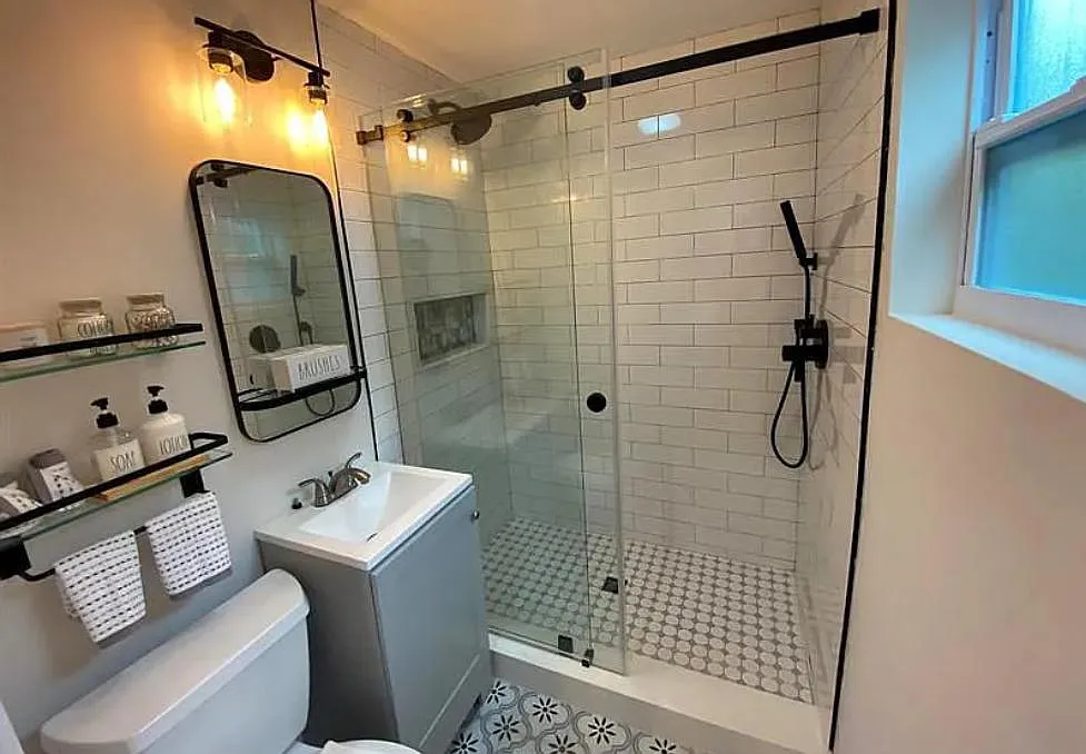 420 Olive Ave - Photo 4 of 5