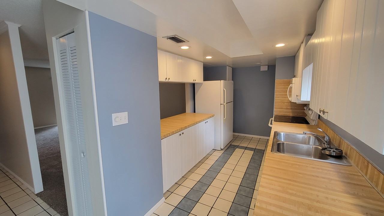 7910 Citrus Dr - Photo 5 of 15