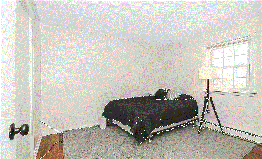 207 Samoset St - Photo 3 of 8