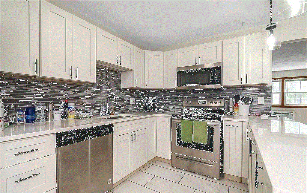 207 Samoset St - Photo 6 of 8