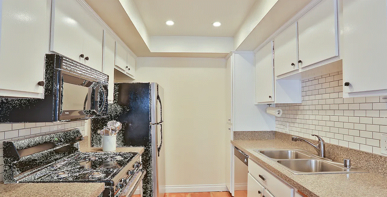 14727 Magnolia Blvd - Photo 4 of 8