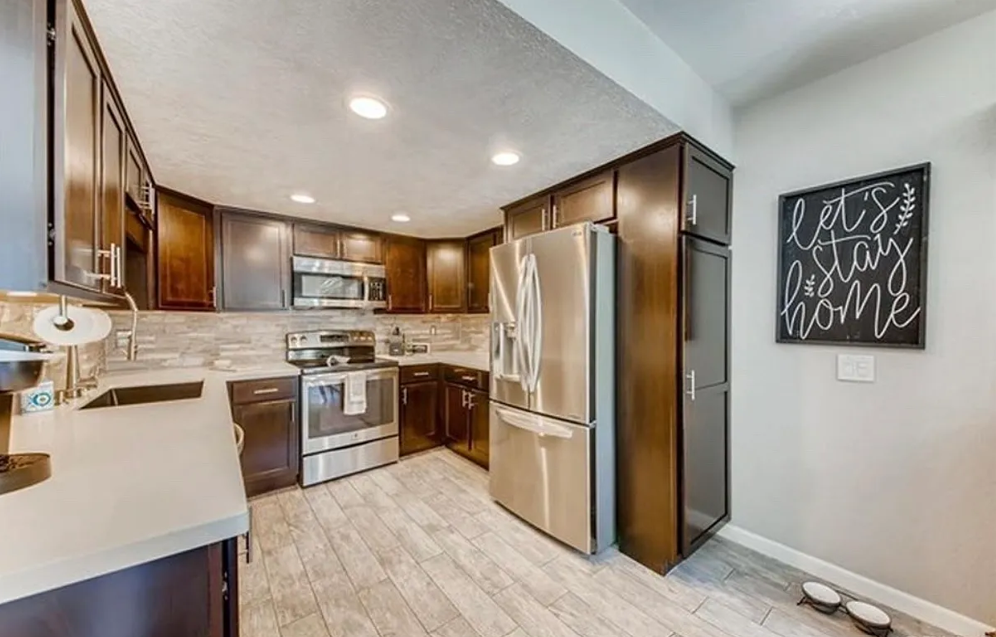 671 Ascot Dr - Photo 6 of 21