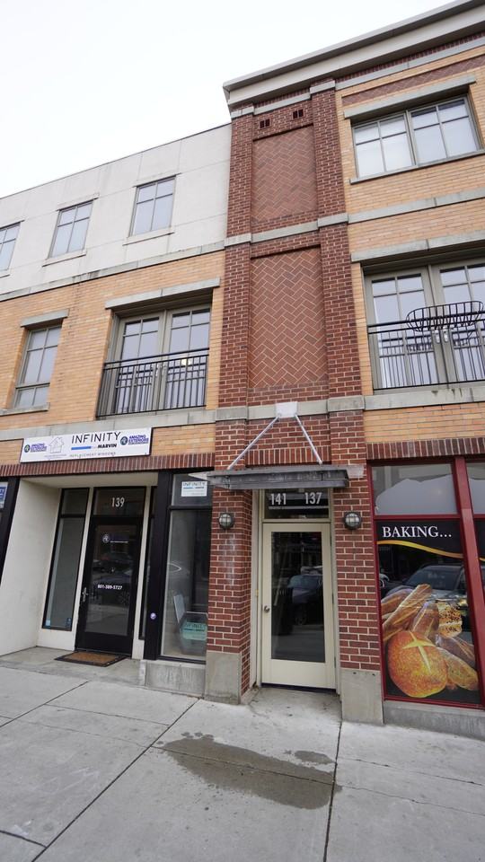 141 25th St - Photo 2 of 23