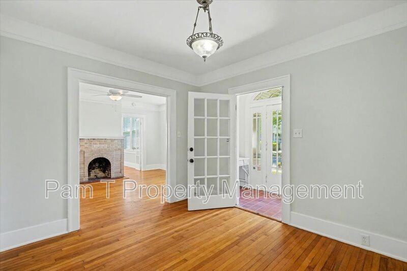 216 E 48th St - Photo 6 of 30