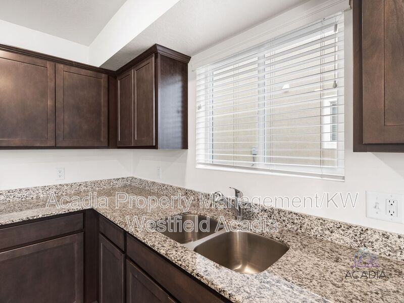 7427 W Laxey St - Photo 6 of 50