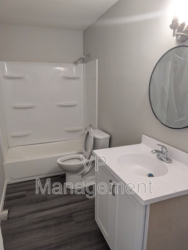 2609 Diehn Ave #9 - Photo 3 of 6