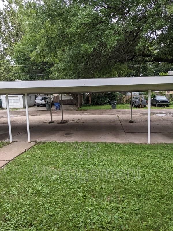 2609 Diehn Ave #9 - Photo 6 of 6