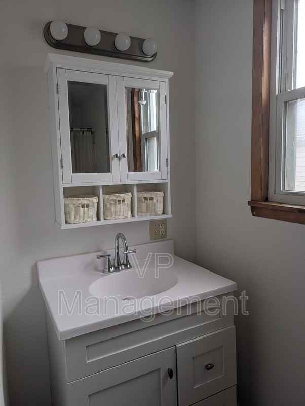 3631 Homestead Ave - Photo 6 of 12