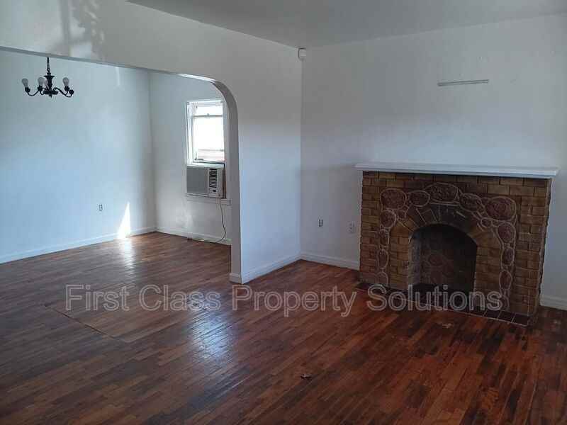 1701 Ne 34th St - Photo 3 of 15