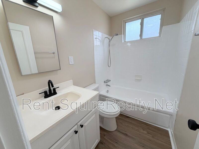 355 S Aspan Ave - Photo 6 of 22