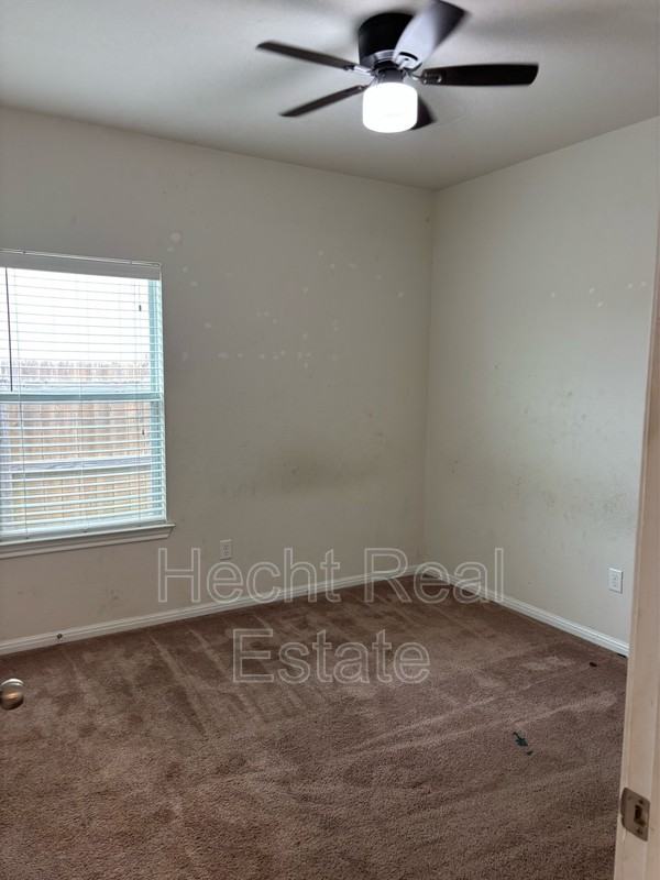 342 Main St - Photo 5 of 11