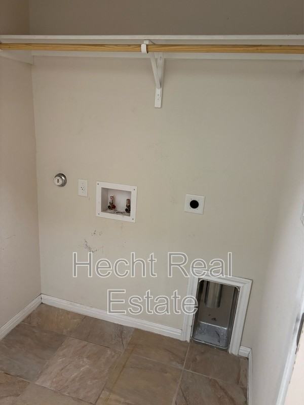 342 Main St - Photo 7 of 11