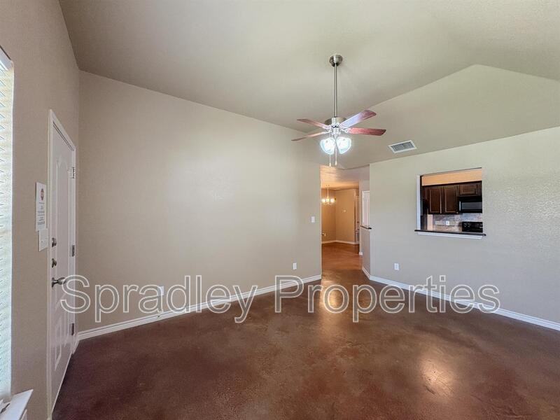 723B E Ridge Blvd - Photo 2 of 14