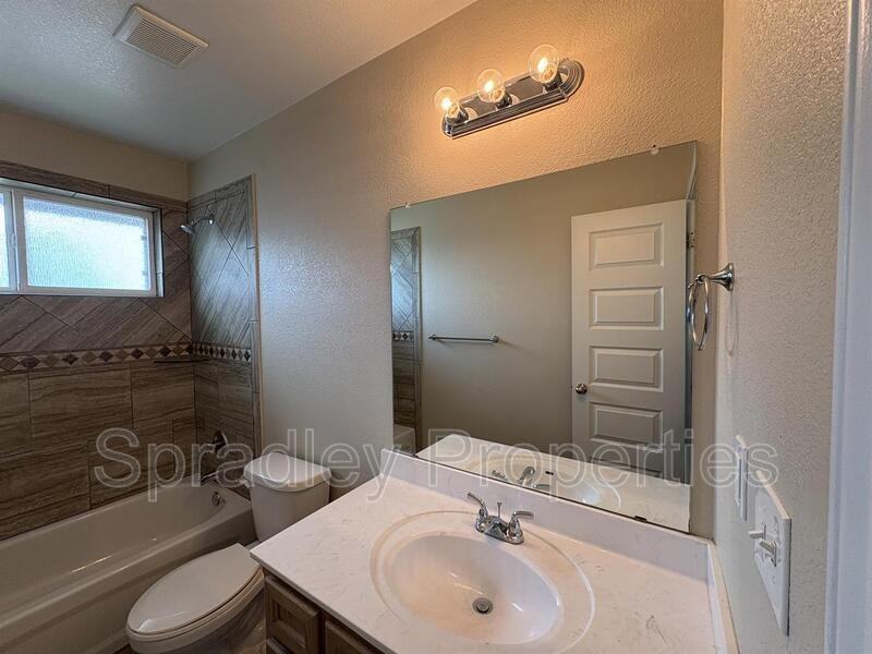 826 Kacie Dr - Photo 7 of 13