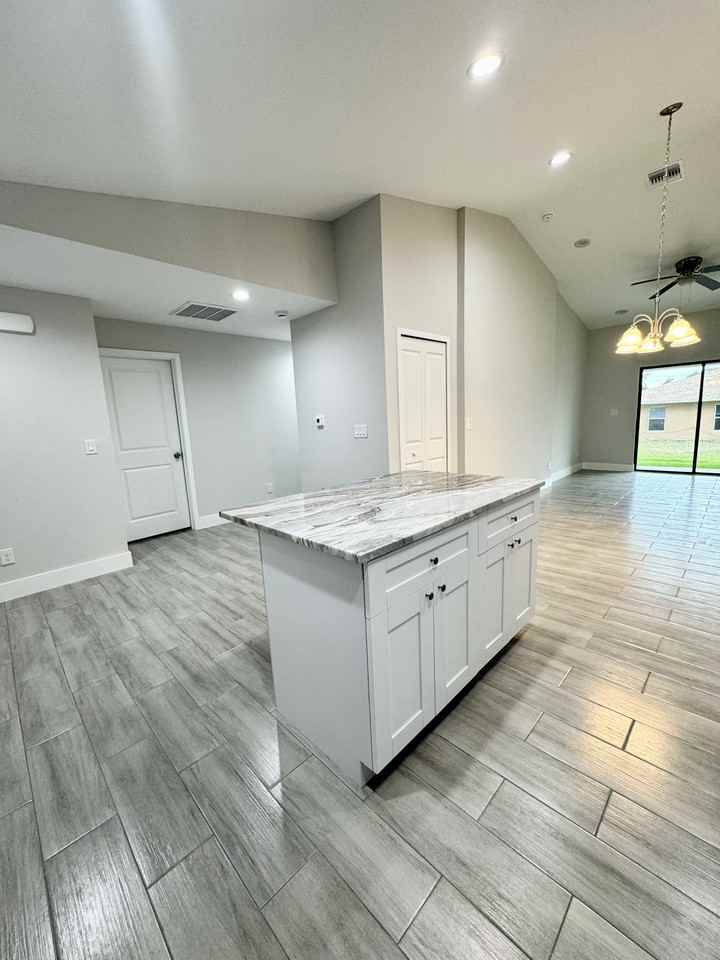 1113 Ivan Ave S #NA - Photo 6 of 20