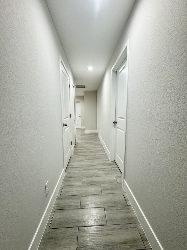 1113 Ivan Ave S #NA - Photo 7 of 20