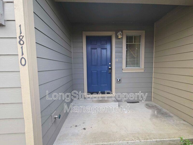 1810 College St - Photo 3 of 30