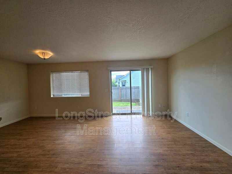 1810 College St - Photo 6 of 30