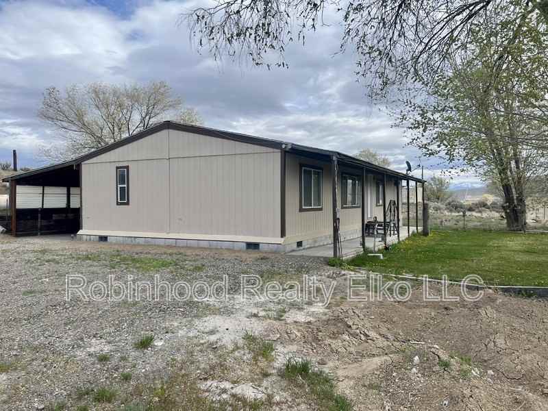 5296 Comanche Ave - Photo 3 of 35