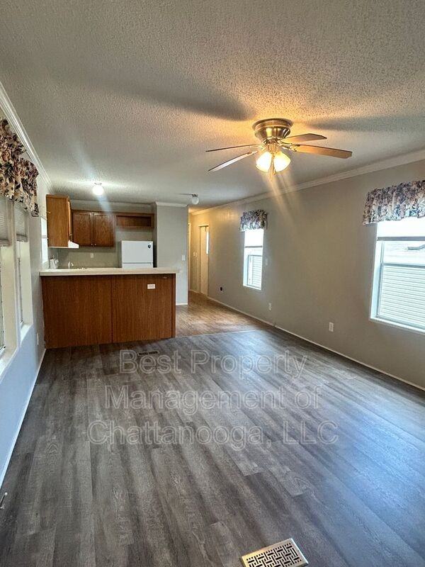 8805 Jen Rue Ln - Photo 3 of 16